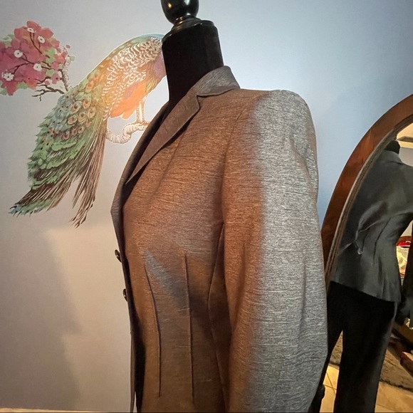 Kasper size 4.  Brown with gold hints of color pant suit * business suit - Picture 6 of 14